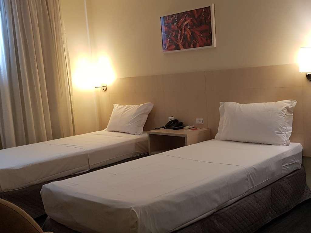 Ibis Styles Belem Batista Campos Hotell Exteriör bild