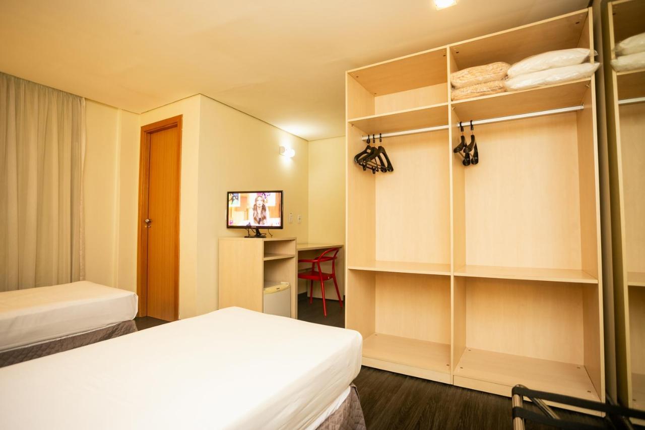 Ibis Styles Belem Batista Campos Hotell Exteriör bild