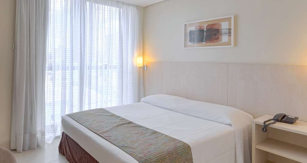 Ibis Styles Belem Batista Campos Hotell Exteriör bild
